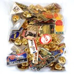 フランス ピンズ 雑貨 ヴィンテージ ピンバッジまとめて50個セット まとめ売り 大量 フレンチ ビンテージ 広告 シトロエンZXアイスＭなど