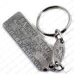 キーホルダー・プジョー車シルバー銀色ライオンのロゴ