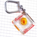 キーホルダー・コニャック酒グラス一杯ブルボン社製 BOURBON COGNAC BISQUIT FRANCE