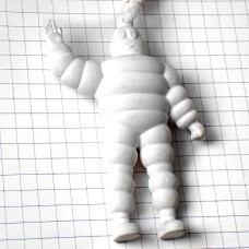 キーホルダー・ミシュラン社ビバンダムくんビブ車タイヤ BIBENDUM MICHELIN FRANCE