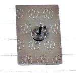 ピンバッジ・万年筆ペンを握る中学生文房具