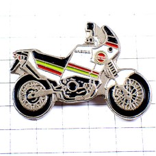 ピンバッジ・カジバ伊イタリア二輪バイク白オートバイ赤と緑のライン線 CAGIVA ITALY
