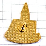 ピンバッジ・アジー＝シュル＝マルヌのカトリック教会