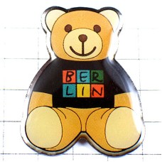 ピンバッジ・クマのぬいぐるみ熊ベルリン独ドイツ テディベア TEDDY-BEAR BERLIN GERMANY