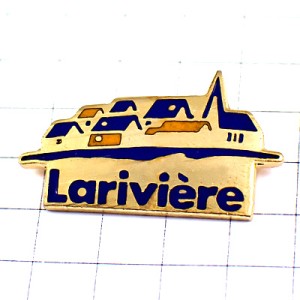 ピンバッジ・町の家や教会の屋根