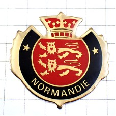 ピンバッジ・ノルマンディ地方ライオン２頭の紋章 NORMANDIE FRANCE