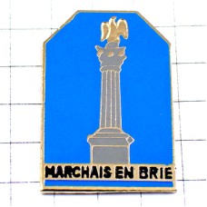 ピンバッジ・ナポレオンの鷲ワシ鳥マルシェ＝アン＝ブリ