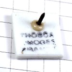 ピンバッジ・リモージュ焼き陶器 THOSCA LIMOGES PORCELAIN FRANCE