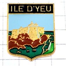 ピンバッジ・中世の要塞の紋章ユー島