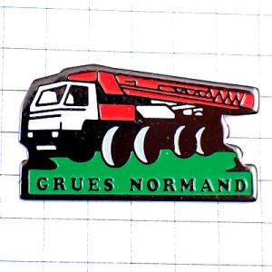 ピンバッジ・クレーン車トラック大型