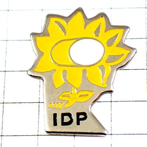 ピンバッジ・黄色い花ＩＤＰ