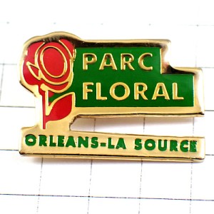 ピンバッジ・真っ赤なバラ薔薇の花ローズ公園