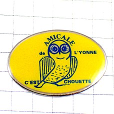 ピンバッジ・すごい梟フクロウ鳥