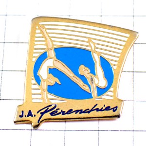 ピンバッジ・体操選手男子と女子レオタード白