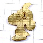 ピンバッジ・スヌーピー青いスキー板 SNOOPY SKIING