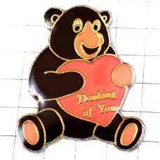 ピンバッジ・クマ熊のぬいぐるみピンク色ハートあなたのことを考えてる THINKING-OF-YOU TEDDY-BEAR