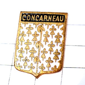 ピンバッジ・コンカルノー３本の斧とアーミンの紋章ブルターニュ地方