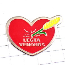 ピンバッジ・真っ赤なハートに刺さる小麦の穂