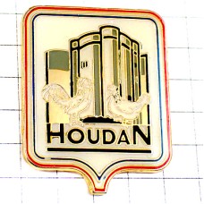 ピンバッジ・ニワトリ雄鶏ドンジョン城の紋章ウーダン HOUDAN FRANCE