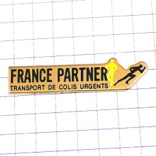 ピンバッジ・ランナー速達の荷物フランスパートナー