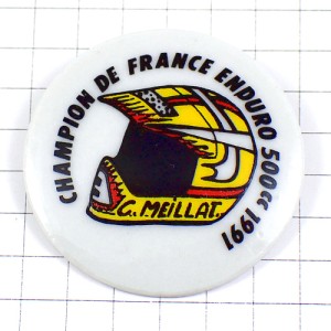 ピンバッジ・エンデューロレース仕様ヘルメット黄色バイク二輪オートバイ LIMOGES PORCELAINE HELMET ENDURO CHAMPION-DE-FRANCE