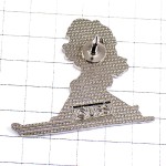 ピンバッジ・スヌーピー漫画ライナスのスキー赤いマフラー青いボーダー服 SNOOPY CHARLY-BROWN UFS ピンバッジ・スヌーピー漫画ライナスのスキー赤いマフラー青いボーダー服 SNOOPY CHARLY-BROWN UFS