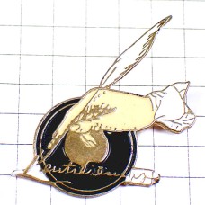 ピンバッジ・羽根ペンで書く文房具レコード音楽ミュージック ENTRETENUS PLUME VINYL