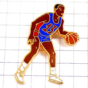 ピンバッジ・バスケットボール選手13番ウィルトチェンバレン  NB13 WILT-CHAMBERLAIN