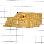 ピンバッジ・プジョー９０５レース仕様の車エッソ石油 PEUGEOT-905 LE-MANS PEUGEOT FRANCE ESSO