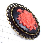 ピンバッジ・赤いバラ薔薇の花ローズ