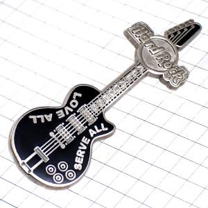 ピンバッジ・音楽エレキギター黒い楽器ハードロックカフェ/USA米国アメリカ HARD-ROCK-CAFE HRC GUITAR LOVE-ALL SERVE-ALL ALL-ACCES