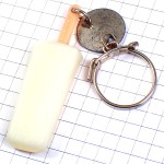 キーホルダー・白いアイスキャンディー型MOTTA社 FRANCE