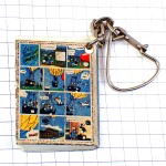 キーホルダー・ミッキーマウス誕生日ケーキ犬プルート雑誌型