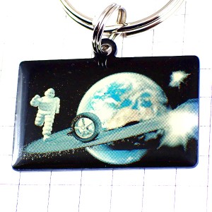 キーホルダー・惑星ミシュラン社ビバンダムくんビブ車タイヤ BIBENDUM MICHELIN FRANCE