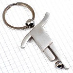 キーホルダー・サッカー選手ボール球シルバー銀色