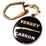 キーホルダー・ケンタウロス半人半馬アーチェリー弓矢ライフル銃 VERNEY-CARRON FRANCE