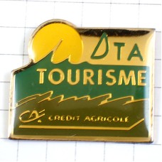 ピンバッジ・太陽クレディアグリコル銀行ツーリズム観光