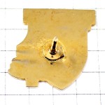 ピンバッジ・バポーム３つの手のひらの紋章モミの木や白い鳥 LE-DONJON BAPAUME FRANCE