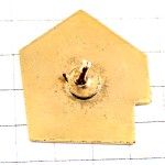 ピンバッジ・エンピツの「Ｉ」アイ赤い家アルファベット赤鉛筆