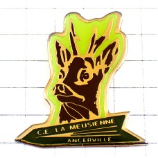 ピンバッジ・大鹿ハンティング狩猟 LA-MEUSIENNE FRANCE ピンバッジ・大鹿ハンティング狩猟 LA-MEUSIENNE FRANCE