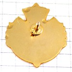 ピンバッジ・アグド赤い王冠と若者の彫像の紋章 AGDE FRANCE ピンバッジ・アグド赤い王冠と若者の彫像の紋章 AGDE FRANCE