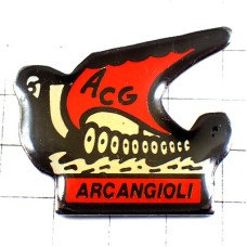 ピンバッジ・ダカール船ボート赤い帆の古い船