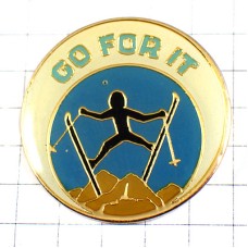 ピンバッジ・スキーヤー行け！ジャンプ英語メッセージ