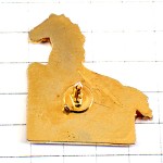 ピンバッジ・黒馬いななくウマ