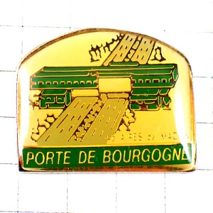 ピンバッジ・ボルドーの凱旋門ポルトドブルゴーニュ