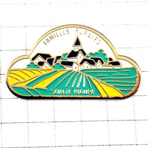 ピンバッジ・田舎の町の風景 SAINTE-MAURE FRANCE