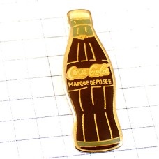 ピンバッジ・コカコーラ瓶ボトル一本 COCA-COLA ESSO BOTTLE USA