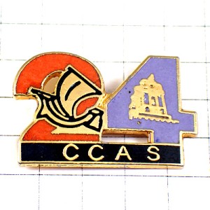 お買得ピンバッジ・ピンズ・数字２４帆船ボート赤と紫