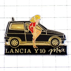 ピンバッジ・ランチアＹ10黒い車セクシー赤いドレスの美女 LANCIA-Y10 LANCIA ITALIA ITALY