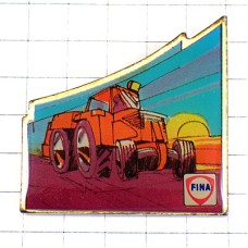 ピンバッジ・トラクター車と太陽FINAフィナ石油